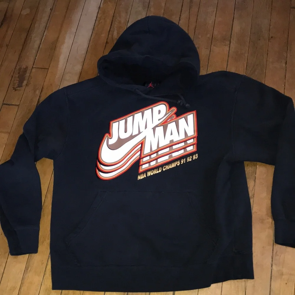 Jordan‎ Navy Hoodie with Bold Jumpman Graphic